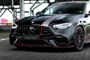 Manhart CRE 700 Mercedes-AMG C 63 E Performance W206 Tuning Leistungstseigerung Downpipes Dekorsatz Folierung Black-out Topmodell Plug-in-Hybrid