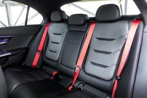 Manhart CRE 700 Mercedes-AMG C 63 E Performance W206 Tuning Leistungstseigerung Downpipes Dekorsatz Folierung Black-out Topmodell Plug-in-Hybrid