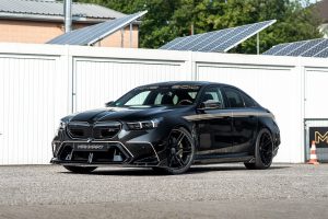 Manhart Performance MH5 900E Tuning BMW G90 M5 Limousine Leistungssteigerung Abgasanlage Felgen Bodykit Tieferlegung Fahrwerk Innenraum-Veredelung