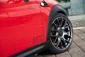Maxi-Tuner.com MTC140 MINI Cooper R56 Leistungssteigerung Gewindefahrwerk Abgasanlage Felgen Karosserieteile Datendisplay