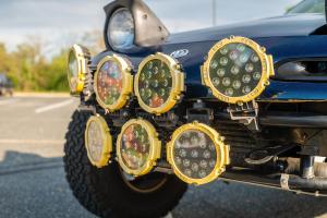 Mazda MX-5 NA 1994 Tuning Offroad-Umbau Fahrwerk Höherlegung Felgen Reifen Karosserie-Anpassungen Zusatzbeleuchtung Innenraum-Veredelung Roadster Versteigerung Cars & Bids