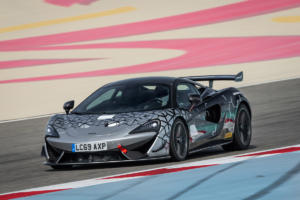 McLaren 620R Mittelmotor Sportwagen Sondermodell Racing