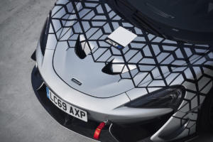 McLaren 620R Mittelmotor Sportwagen Sondermodell Racing