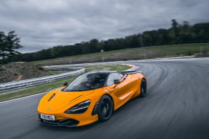 McLaren 720S Track Pack Mittelmotor-Sportwagen