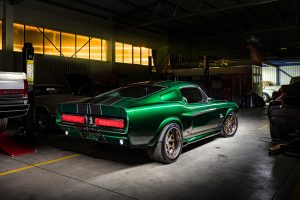 Mean Machine Garage 1967 Ford Mustang Fastback Restomod Tuning Biturbo V8-Motor Chassis Fahrwerk Bremsen Getriebe Felgen Karosserie-Upgrade Innenraum-Veredelung USA Muscle Car Klassiker