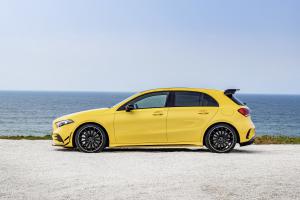 Mercedes-AMG A 35 Neuheit Pariser Autosalon Topmodell Kompaktsportler
