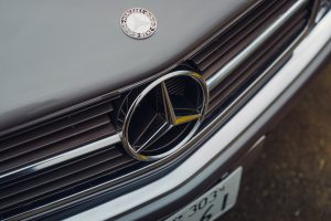 Mercedes-Benz 500 TE Baureihe 126 Tuning Kombi-Umbau Karosserie Fahrwerk Felgen Bremseanlage Innenausstattung Japan