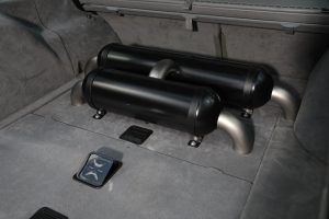 Mercedes-Benz E 200 T-Modell S124 Tuning Airride Tieferlegung Felgen Innenraum-Veredelung Oldtimer Klassiker