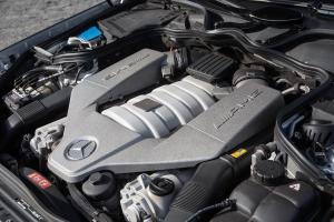 Mercedes-Benz E 63 AMG T-Modell S211 Tuning Felgen Carbon-Karosserieteile Leistungssteigerung Tieferlegung