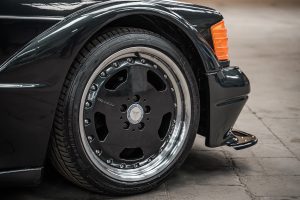 Mercedes-Benz W201 190 E 2.0 Tuning Belgien Evolution II Bodykit Abgasanlage Fahrwerk Felgen Innenraum-Veredelung