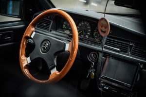 Mercedes-Benz W201 190 E 2.0 Tuning Belgien Evolution II Bodykit Abgasanlage Fahrwerk Felgen Innenraum-Veredelung