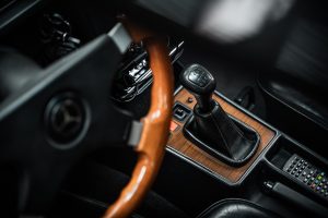 Mercedes-Benz W201 190 E 2.0 Tuning Belgien Evolution II Bodykit Abgasanlage Fahrwerk Felgen Innenraum-Veredelung