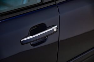 Mercedes-Benz W202 C 280 Limousine Tuning Karosserie-Upgrade Luftfahrwerk Felgen Innenraum-Veredelung