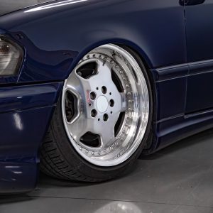 Mercedes-Benz W202 C 280 Limousine Tuning Karosserie-Upgrade Luftfahrwerk Felgen Innenraum-Veredelung