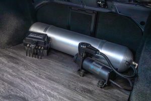 Mercedes-Benz W202 C 280 Limousine Tuning Karosserie-Upgrade Luftfahrwerk Felgen Innenraum-Veredelung