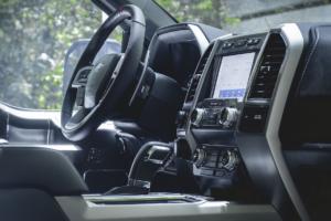 Mil-Spec Ford F-150 Kompressor-V8 Leistungssteigerung Karosseriekit Fahrwerk Innenraum Veredlung