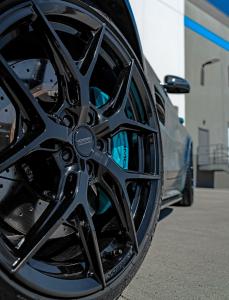 Mile High Customs Mercedes-AMG GT C Roadster R190 Tuning Carbon-Karosserieteile Folierung VOSSEN Wheels Felgen