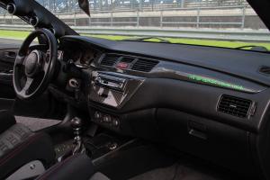 Mitsubishi Lancer Evolution IX Motor-Upgrade Leistungssteigerung Fahrwerk Felgen Carbon-Bodykit Bremsanlage Innenraum-Veredelung