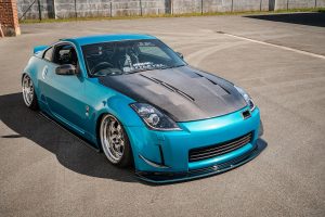 Nissan 350Z Tuning Bodykit Folierung Airride Luftfahrwerk Felgen Bremsen Innenraum-Veredelung Sportwagen Coupé Frankreich