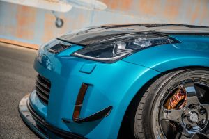 Nissan 350Z Tuning Bodykit Folierung Airride Luftfahrwerk Felgen Bremsen Innenraum-Veredelung Sportwagen Coupé Frankreich