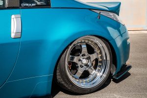 Nissan 350Z Tuning Bodykit Folierung Airride Luftfahrwerk Felgen Bremsen Innenraum-Veredelung Sportwagen Coupé Frankreich