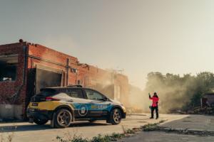 Nissan RE-LEAF Kompaktwagen Elektroauto Katastrophenhilfe Stromversorgung Studie Showcar