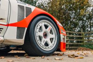 Nissan Skyline R32 GT-R JGTCC-GT1 Topmodell Rennwagen JDM Motor-Upgrade Racing-Fahrwerk Felgen Bremsen Carbon-Karosserie Motorsport-Innenraum