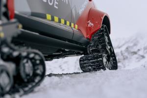 Nissan-X-Trail-Mountain-Rescue