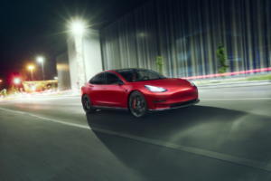 Novitec Tesla Model 3 Carbon Karosserie Anbauteile Schmiedefelgen Vossen Fahrwerk