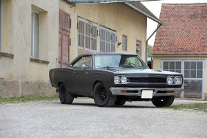 Old Legends Garage Plymouth Road Runner US-Car Oldtimer Muscle Car Karosserie-Individualisierung Innenraum-Veredelung