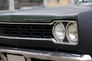 Old Legends Garage Plymouth Road Runner US-Car Oldtimer Muscle Car Karosserie-Individualisierung Innenraum-Veredelung