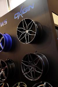 Oxigin Essen Motor Show 2018 OX24 Oxroad Felgen Tuning