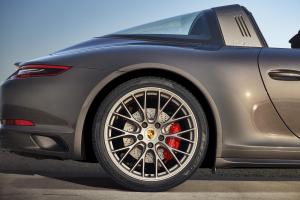 Porsche 911 Targa GTS Exklusive Edition