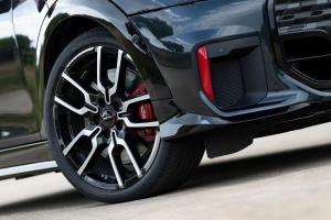 2025 MINI John Cooper Works Coupé & Cabrio 