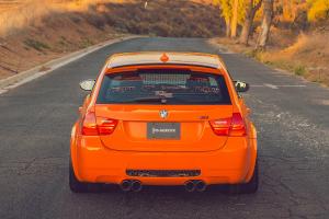Pit+Paddock Turn 14 Distribution BMW E91 M3 GTS Touring Karosserie-Umbau Motor Swap Leistungssteigerung Felgen Fahrwerk Getriebe Bremsen Innenraum-Upgrade Topmodell USA