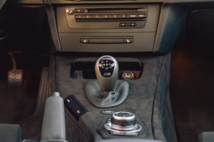 Pit+Paddock Turn 14 Distribution BMW E91 M3 GTS Touring Karosserie-Umbau Motor Swap Leistungssteigerung Felgen Fahrwerk Getriebe Bremsen Innenraum-Upgrade Topmodell USA