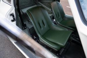 Porsche 356 A 1957 Emory Motorsports Outlaw Motor Leistungssteigerung Fahrwerk Felgen Scheibenbremsen Innenausstattung