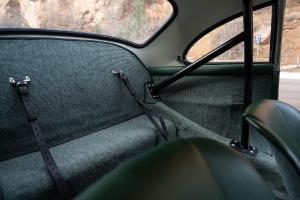 Porsche 356 A 1957 Emory Motorsports Outlaw Motor Leistungssteigerung Fahrwerk Felgen Scheibenbremsen Innenausstattung