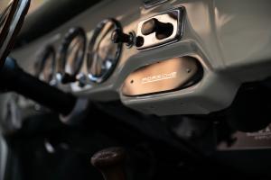 Porsche 356 A 1957 Emory Motorsports Outlaw Motor Leistungssteigerung Fahrwerk Felgen Scheibenbremsen Innenausstattung