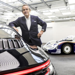 Porsche 911 Carrera 4S Belgian Legend Edition Jacky Ickx limitiertes Sondermodell 992 Coupe