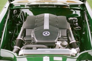 Retro Designs 1969 Mercedes-Benz W111 280 SE Restomod V8 Ottomotor Automatikgetriebe Felgen Restauration Fahrwerk Bremsen Innenraum-Veredelung Upgrade Oldtimer Klassiker Luxusklasse Limousine USA