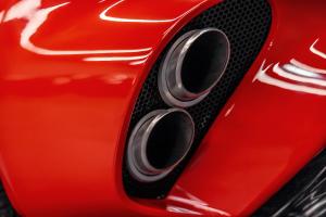 Rezvani Beast Hypercar Mittelmotor-Sportwagen Biturbo-V8 Carbon-Karosserie Felgen USA