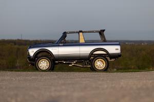 Ringbrothers Chevrolet K5 Blazer BULLY Tuning Restomod LS3-V8 Offroad-Fahrwerk Felgen Bremsanlage Innenraum Neuausstattung