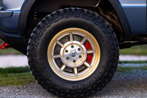 Ringbrothers Chevrolet K5 Blazer BULLY Tuning Restomod LS3-V8 Offroad-Fahrwerk Felgen Bremsanlage Innenraum Neuausstattung