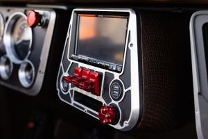 Ringbrothers Chevrolet K5 Blazer BULLY Tuning Restomod LS3-V8 Offroad-Fahrwerk Felgen Bremsanlage Innenraum Neuausstattung