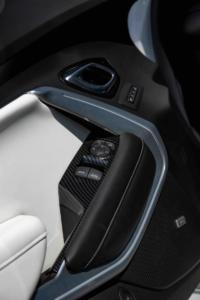 Chevrolet Camaro 6.2 V8 Becca Gold