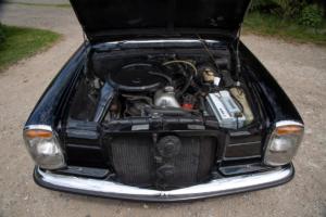 Mercedes-Benz W114 230 Strich-Acht