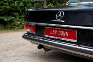 Mercedes-Benz W114 230 Strich-Acht