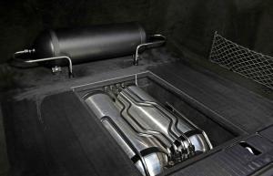 Mercedes-Benz W221 S 500: Low Luxury!