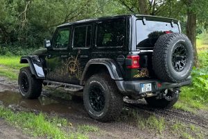 Schmidt Revolution 17HDF Jeep Wrangler Rubicon Felge Rad Aftermarket Tuning Offroader US-Car